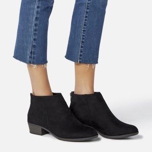 Cute black booties ❤️